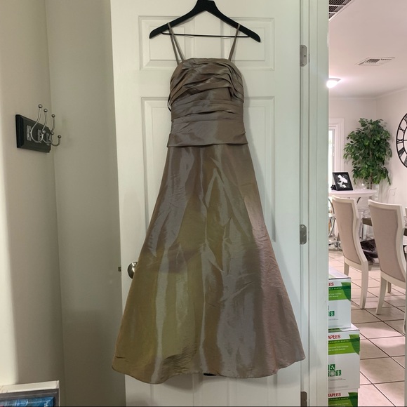 VINTAGE WATTERS & WATTERS Silvery Grey Chrome Bridesmaid Dress Formal Gown Sz 0 - Picture 4 of 16